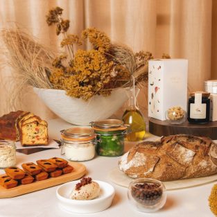 CLD-MOTHERS-DAY-GIFT-BASKET-LANDSCAPE-1365x1024